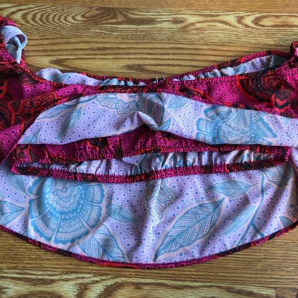 Missguided Pink Floral Bardot Crop Top - Picture 4 of 6